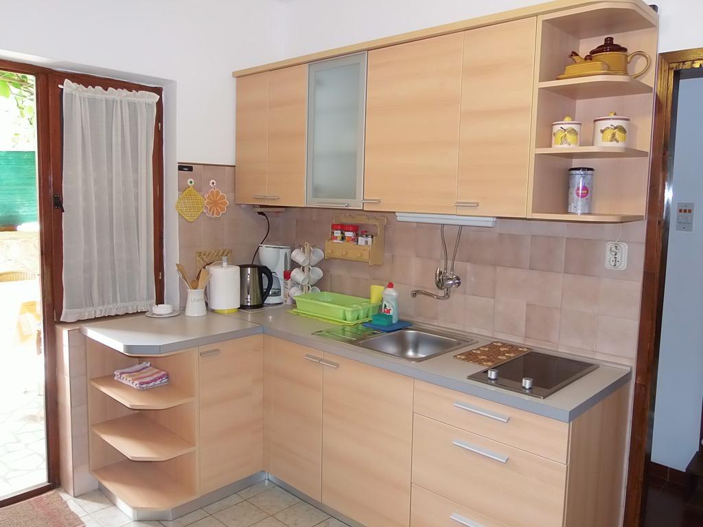 Apartments Beba Mali Losinj Room photo