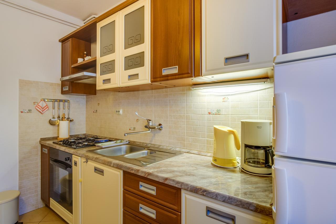 Apartments Beba Mali Losinj Exterior photo