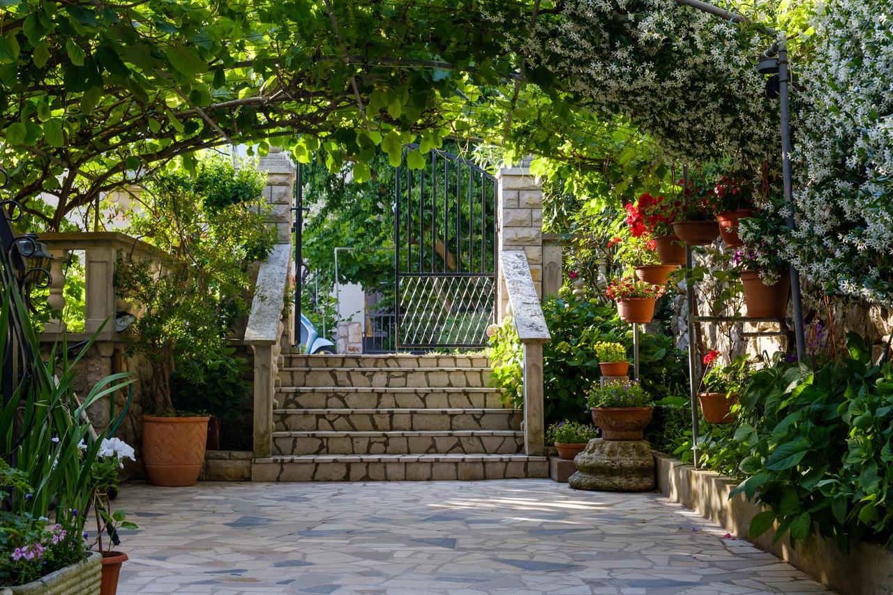 Apartments Beba Mali Losinj Exterior photo