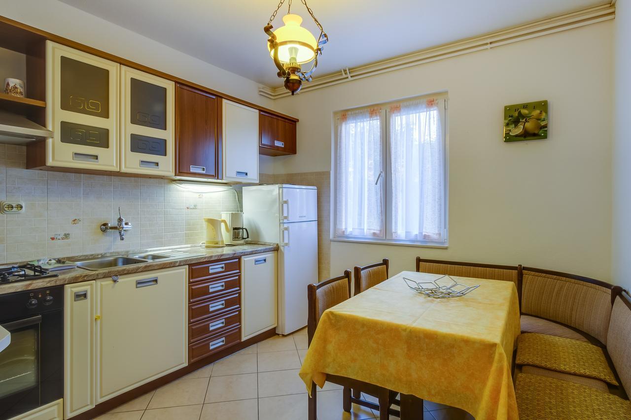 Apartments Beba Mali Losinj Exterior photo