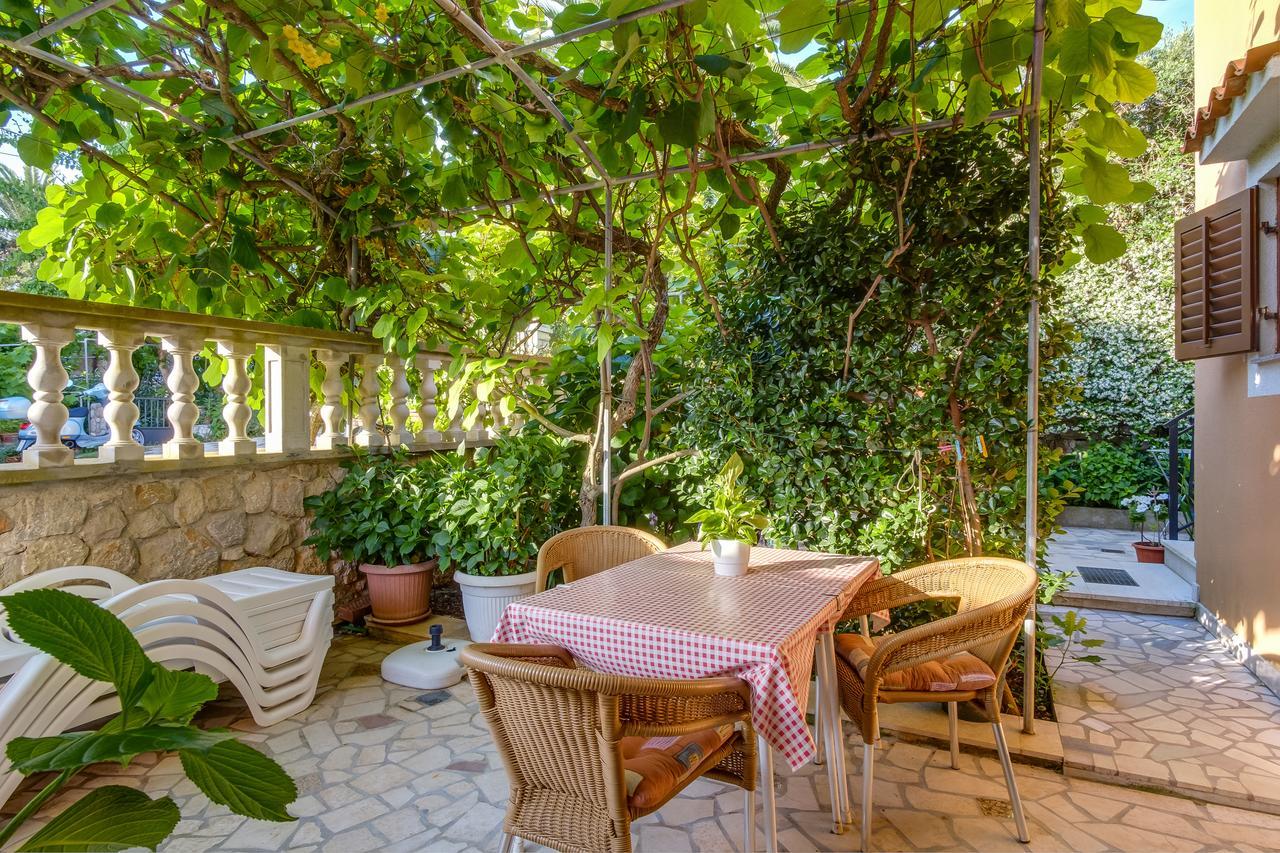 Apartments Beba Mali Losinj Exterior photo