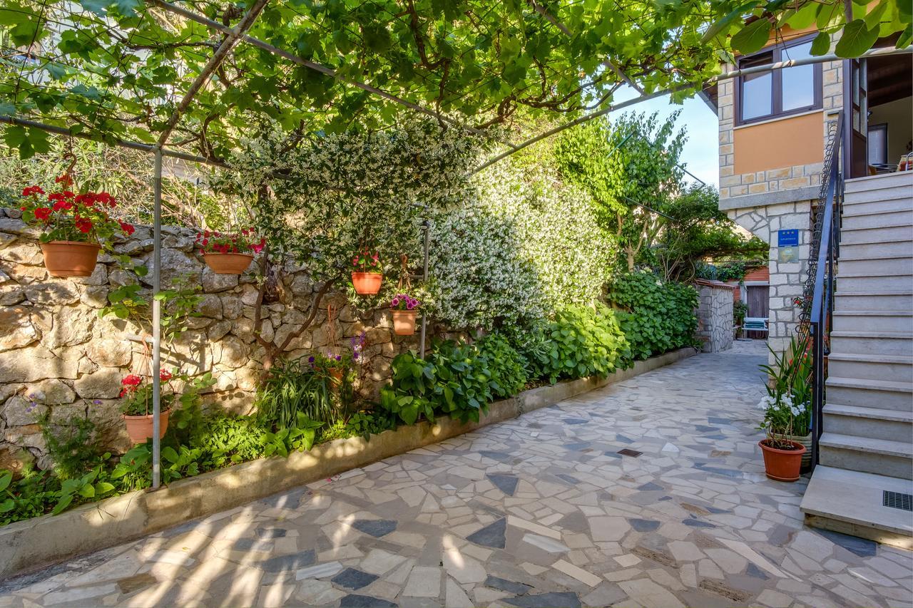 Apartments Beba Mali Losinj Exterior photo